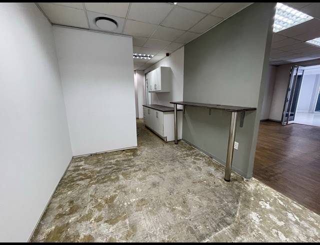 209M² OFFICE TO LET IN ROSEBANK
